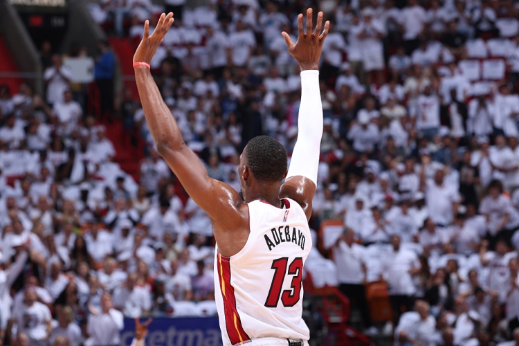 乐鱼网站-韦德:人们想象中的83分该是暴扣&干拔&各种高难度 而不是43罚球